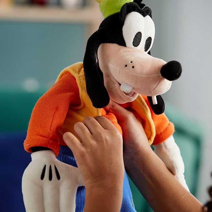 Disney Store Official Goofy Medium Soft Toy for Kids, Cuddly Character with Fuzzy Texture and Embroidered Details, Patched Trousers and Felt Teeth,Disney Plushy Suitable for All Ages