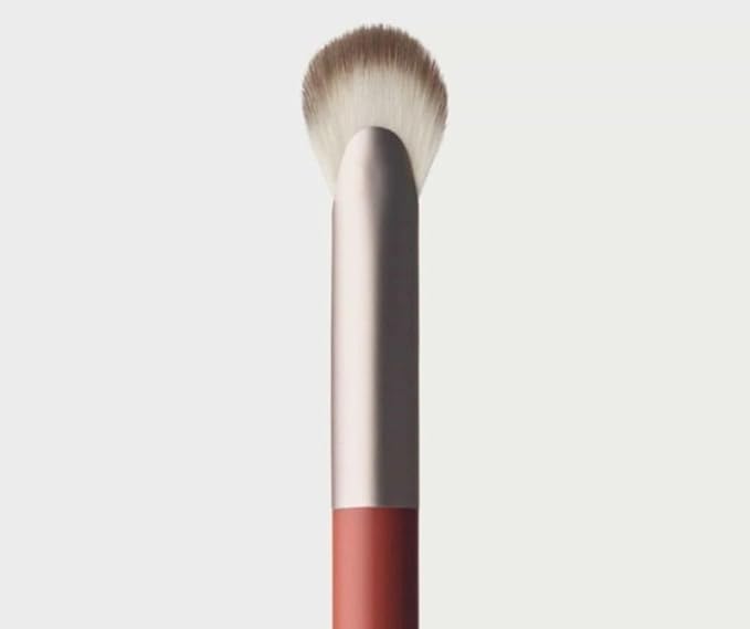 Fan Eyeshadow Brush #7 by Rose Inc.