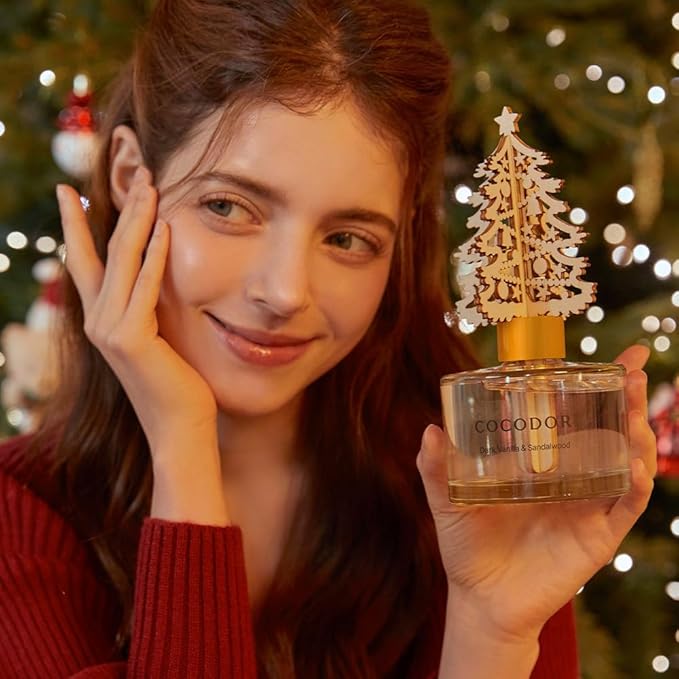 COCODOR Christmas White Tree Reed Diffuser/Snow Dark Vanilla&Sandalwood/ 6.7oz / Scent Fragrance Oil Diffuser for Bedroom Bathroom Home Decor for Xmas & Festive Winter