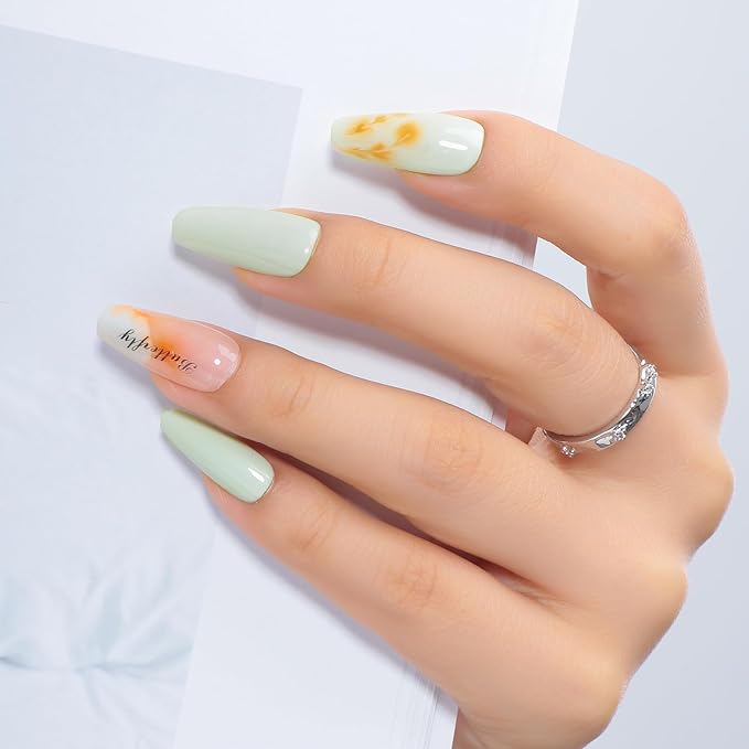 MAYCHAO 15ML Gel Nail Polish 1Pc Light Grey Gel Polish Soak Off UV LED Nail Polish Nail Art Starter Manicure Salon DIY at Home, 0.5 OZ