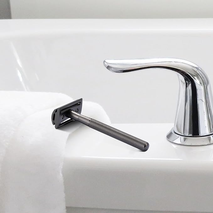 KINGHOOD Safety Razor - One Blade, Metal, Reusable, Double Edge, Closed Comb, Brass, Black