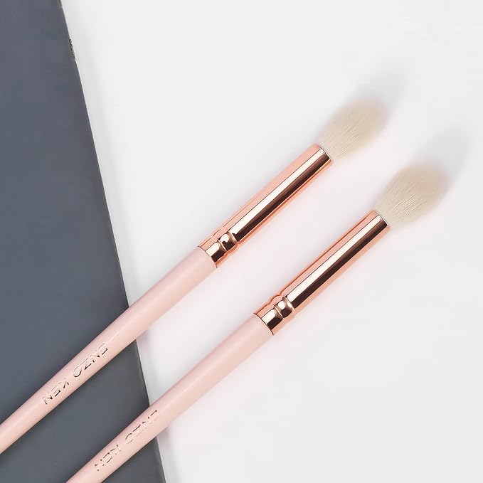 Natural Goat Hair Eyeshadow Blending Brush - Eye Blending & Contour Brush, Single Piece, E204L