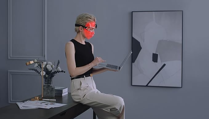 FAQ 202 - Advanced 7 LED lights Face Mask - Wireless Face Masks Beauty - 600 Glow Points - Wearable Skin Care