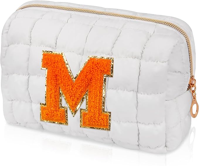 Initial Checkered Makeup Bag, Large Quilted Cosmetic Bag, Cute Make up Pouch for Purse, Travel Toiletry Storage Bag for Women Preppy Teen Girls Gift Trendy Stuff Gift (White M)