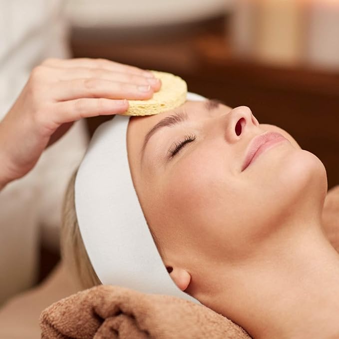 WILLBOND 200 Pieces Disposable Spa Facial Headbands Stretch Non Woven Facial Headband Skin Care Hair Band with Soft Convenient Closure for Women Salons(White)