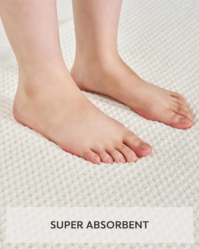 tchdio Waffle Bath Mat-Runner Rug, Super Absorbent Non Slip Bath Mats for Bathroom Machine Washable Long Rugs with Tassels, Bath Rugs for Bathroom Floor Beside Tub, 2' x 5', White