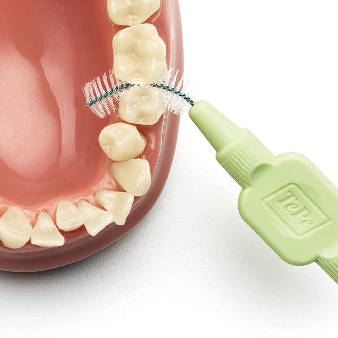 TePe Interdental Brush Extra Soft, Supersoft Dental Brush for Teeth Cleaning, Pack of 8, 0.8 mm, Large Gaps, Green, Size 5