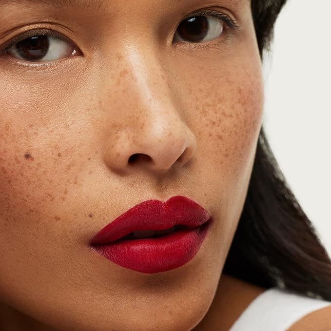 ILIA - Lip Sketch Hydrating Crayon | Hydrate, Plump, Smooth, Strengthen | Long Lasting up to 12-Hours, Bleed-Resistant, Soft-Matte | Barrier-Building, Non-Toxic, Cruelty-Free (Blue Note)