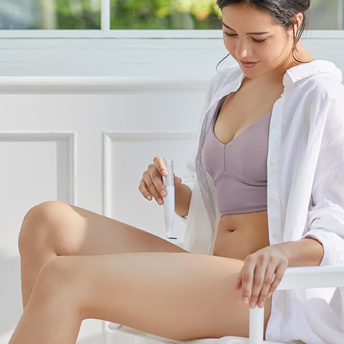 Panasonic Bikini Trimmer and Shaver for Women with 4 Attachments for Fast Easy Gentle Grooming in Intimate Areas, Use Wet/Dry, Electric Razor, Battery-Operated – ES-WV62-H (White/Silver)