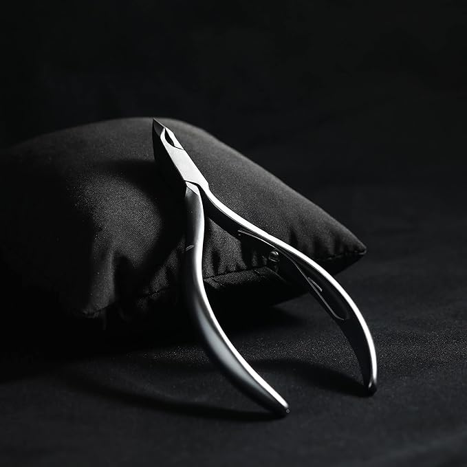 Vanfa Cuticle Nippers, Cuticle Trimmer, Professional Cuticle Cutter - Extremely Sharp - Stainless Steel - Square Head - Single Spring - VF05 Jaw #14 (Pack of 1)