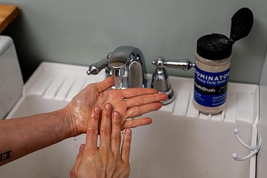 Apollo Brush Dominator Heavy Duty Powder Soap - 10 ounce Bottle