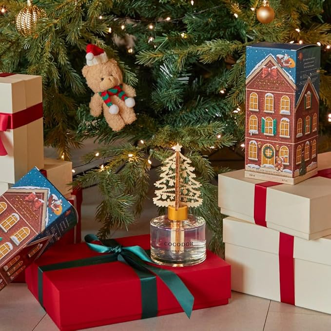 COCODOR Christmas White Tree Reed Diffuser/Snow Dark Vanilla&Sandalwood/ 6.7oz / Scent Fragrance Oil Diffuser for Bedroom Bathroom Home Decor for Xmas & Festive Winter