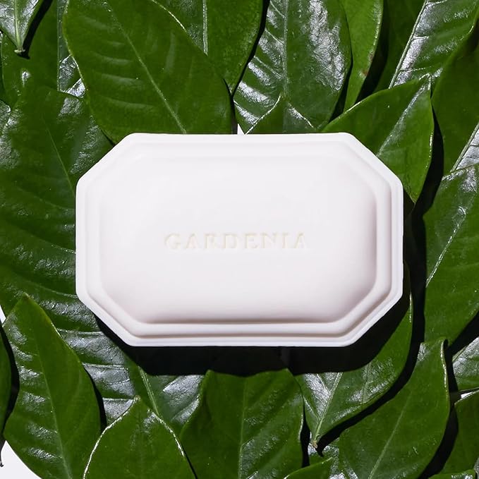 Caswell-Massey Gardenia Natural Bar Soap for Women, Moisturizing Body Soap Bar for All Skin Types, Made with Essential Oils & Plant-Based Formula for Soft Skin, 3.5 oz