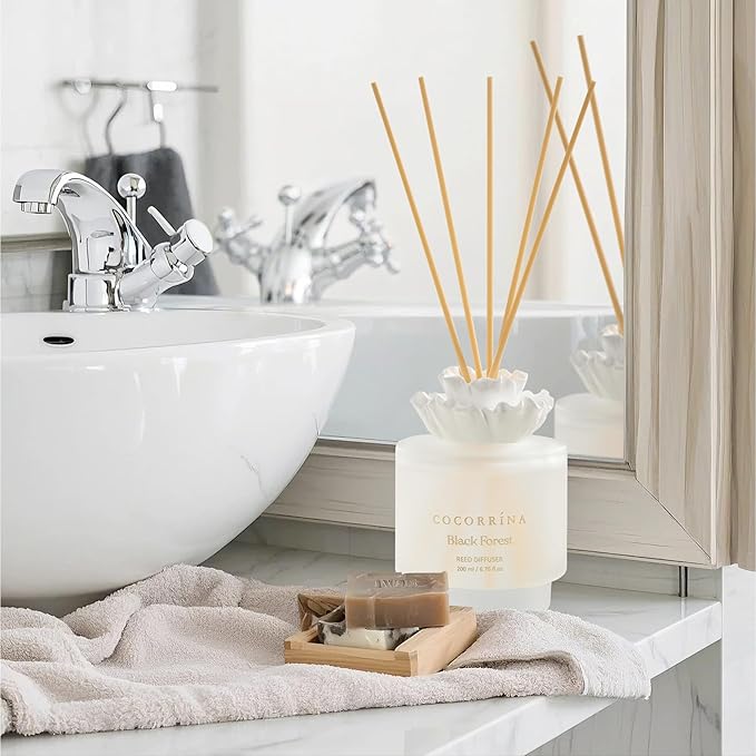 COCORRÍNA Gypsum Flower Reed Diffuser – Black Forest Scent, 6.76 oz Oil with 8 Sticks, Long-Lasting Home Fragrance for Bathroom Décor