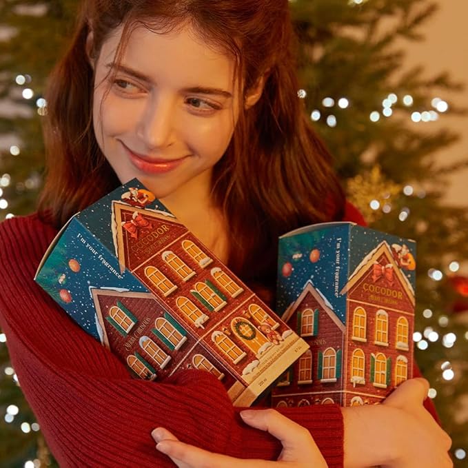 COCODOR Christmas White Tree Reed Diffuser/Snow Dark Vanilla&Sandalwood/ 6.7oz / Scent Fragrance Oil Diffuser for Bedroom Bathroom Home Decor for Xmas & Festive Winter