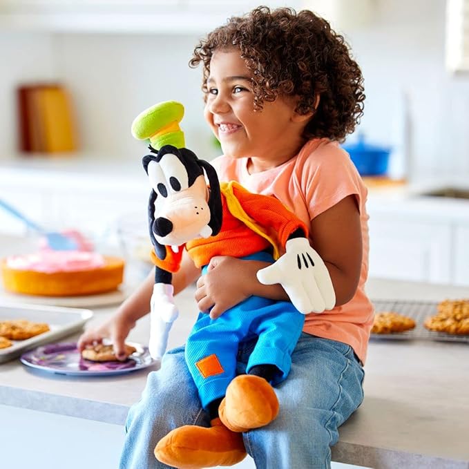 Disney Store Official Goofy Medium Soft Toy for Kids, Cuddly Character with Fuzzy Texture and Embroidered Details, Patched Trousers and Felt Teeth,Disney Plushy Suitable for All Ages