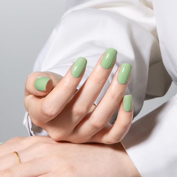 MAYCHAO 15ML Light Green Gel Nail Polish 1Pc Green Gel Polish Soak Off UV LED Nail Lamp Curing Needed for Nail Art Manicure Salon DIY at Home, 0.5 OZ