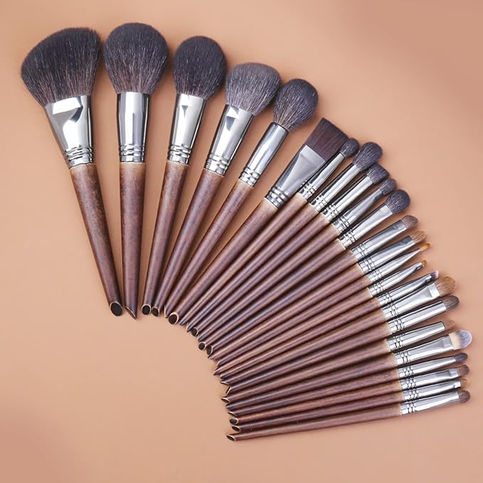 Deluxe Natural Goat Hair Makeup Brush Set with Case, 24 Cosmetic Brushes Makeup Set, Wooden Natural Makeup Brushes, Natural Bristle Makeup Brush, Natural Hair Makeup Brushes Set Professional.