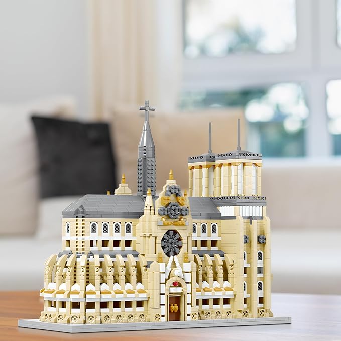 Notre Dame Cathedral Miniature Block Set (2908 Pieces) - Landmark Model Puzzle Toy, Suitable for Children and Adults as a Gift