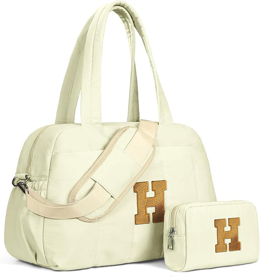 Teenage Girl-Birthday Gifts for Her-Duffle Bag for Travel Women, Travel Bags，Initial Overnight Bag with Wet Pocket，Lightweight Weekender Bags Personalized Gym Tote with Makeup Pouch