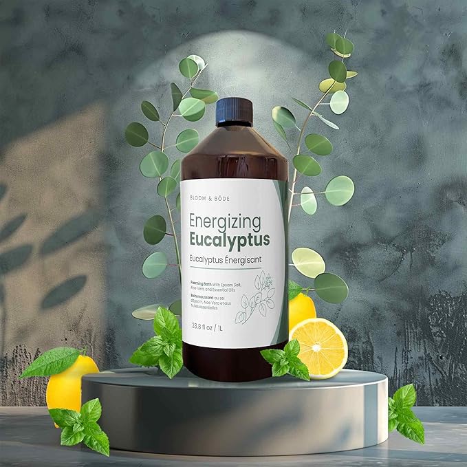Luxury Foaming Bath - Natural Scented Bubble Bath with Essential Oils and Epsom Salt - Energizing Eucalyptus Scent, 33.8 fl oz / 1L