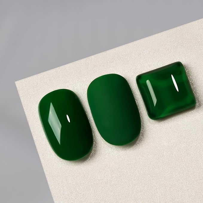 MAYCHAO 15ML Jade Green Gel Nail Polish 1Pc Green Gel Polish Soak Off UV LED Nail Polish Nail Art Starter Manicure Salon DIY at Home, 0.5 OZ