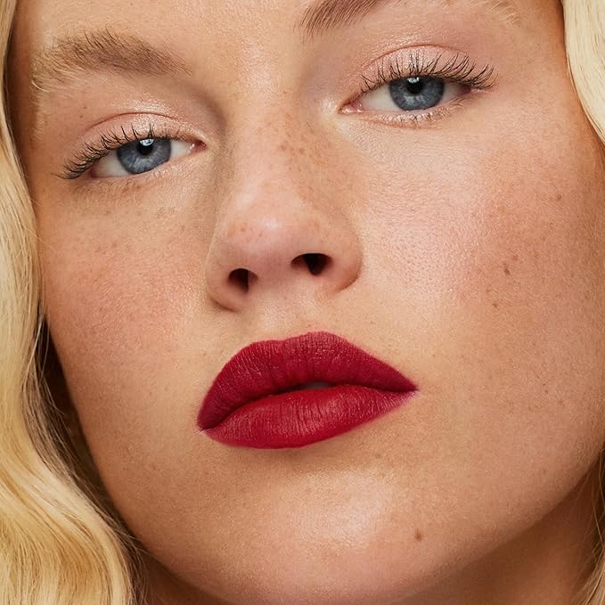 ILIA - Lip Sketch Hydrating Crayon | Hydrate, Plump, Smooth, Strengthen | Long Lasting up to 12-Hours, Bleed-Resistant, Soft-Matte | Barrier-Building, Non-Toxic, Cruelty-Free (Blue Note)