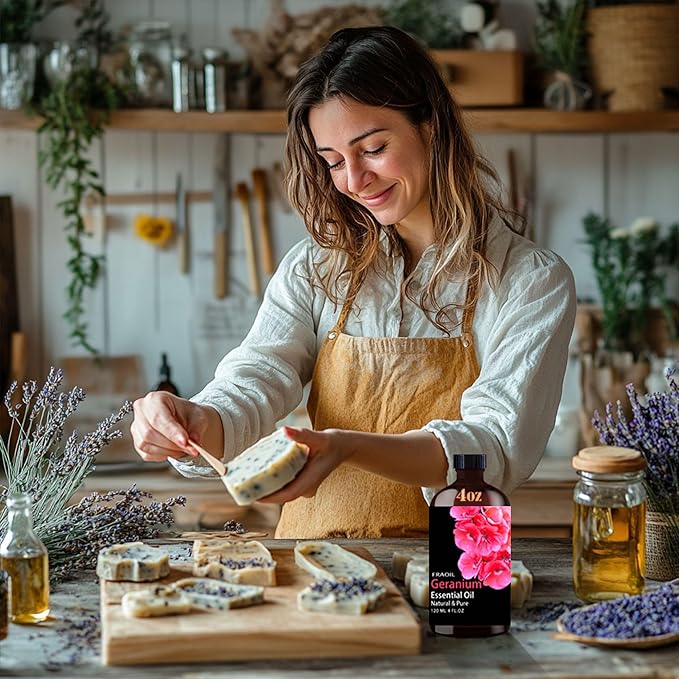 Geranium Essential Oil, Geranium Oil 4 Fl Oz 120ML for Diffuser Humidifier Yoga Cleaning DIY Candle Soap Making Perfume Gift for Women Essential Oils