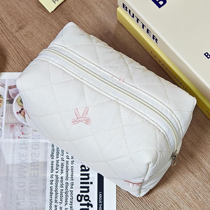 Quilted Makeup Pouch,Cotton Puffy Makeup Bag, Coquette Cosmetic Bag for Women and Girls, Aesthetic Organizer Bag, Cute Flower Travel Toiletry Bag