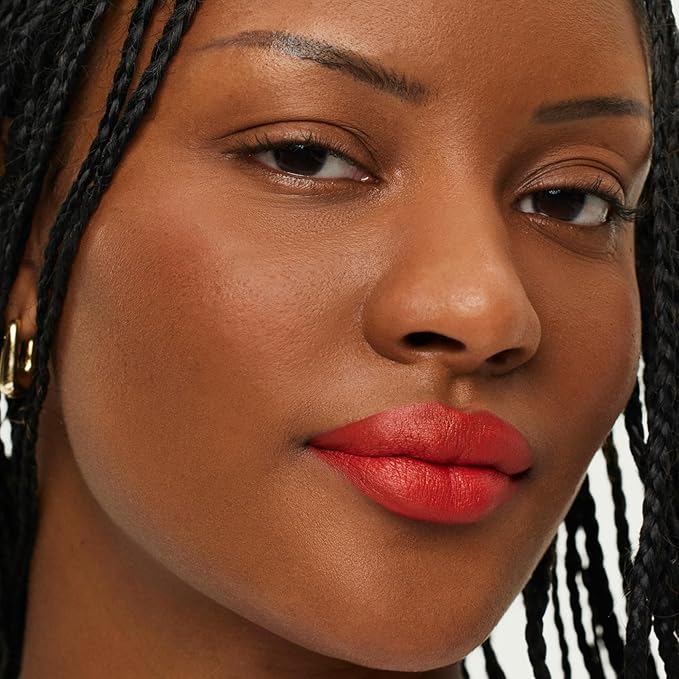 ILIA - Lip Sketch Hydrating Crayon | Hydrate, Plump, Smooth, Strengthen | Long Lasting up to 12-Hours, Bleed-Resistant, Soft-Matte | Barrier-Building, Non-Toxic, Cruelty-Free (Piazza)