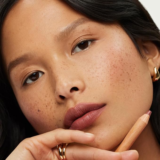 ILIA - Lip Sketch Hydrating Crayon | Hydrate, Plump, Smooth, Strengthen | Long Lasting up to 12-Hours, Bleed-Resistant, Soft-Matte | Barrier-Building, Non-Toxic, Cruelty-Free (Genre)