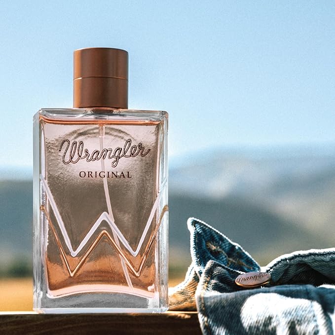 Wrangler Original Woman's Perfume by Tru Western, 2.5oz, Blackberry, Pear, Wild Berries, Sugared Fruits & Tart Fruit Scent, Vibrant Feminine Fragrance