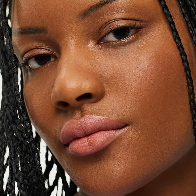 ILIA - Lip Sketch Hydrating Crayon | Hydrate, Plump, Smooth, Strengthen | Long Lasting up to 12-Hours, Bleed-Resistant, Soft-Matte | Barrier-Building, Non-Toxic, Cruelty-Free (Pampas)