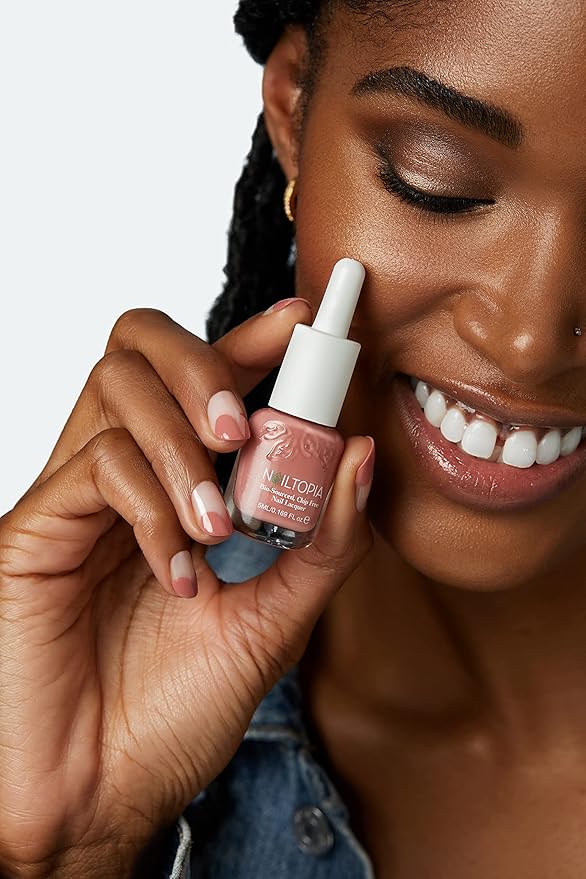 Nailtopia Bio-Sourced, Chip-Free Nail Lacquer - Fast Dry Nail Polish - Superfood-Infused - Natural Nail Polish - Camelflage - 0.169 oz