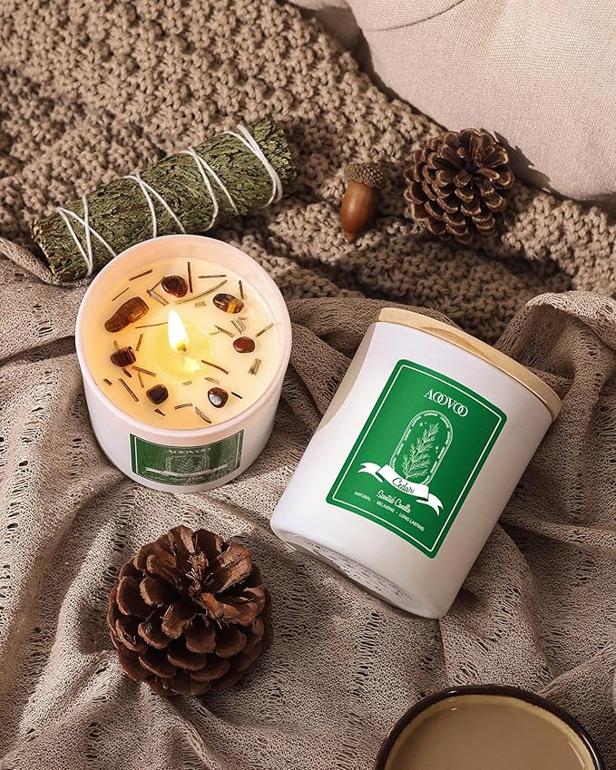 AOOVOO Cedar Scented Candles for Women - Aromatherapy Candle with Crystals Inside, 10oz Soy Candles for Home Scented, Birthday Gifts Christmas Candle for Women Mom
