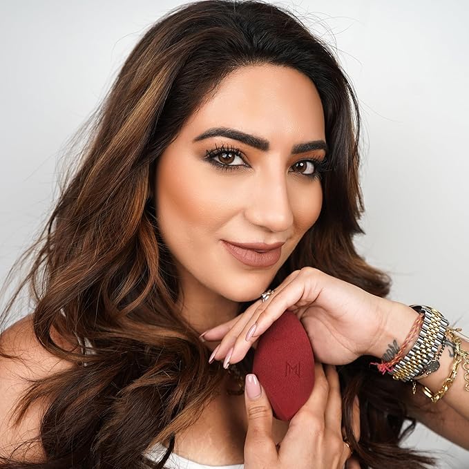 NATASHA MOOR Makeup Blender “Warrior” - Velvety Microfiber, Premium, Vegan, Latex-Free - Ideal for Flawless Makeup Application, Undereye Concealing, Contouring - Beauty Blender Sponge for Blending